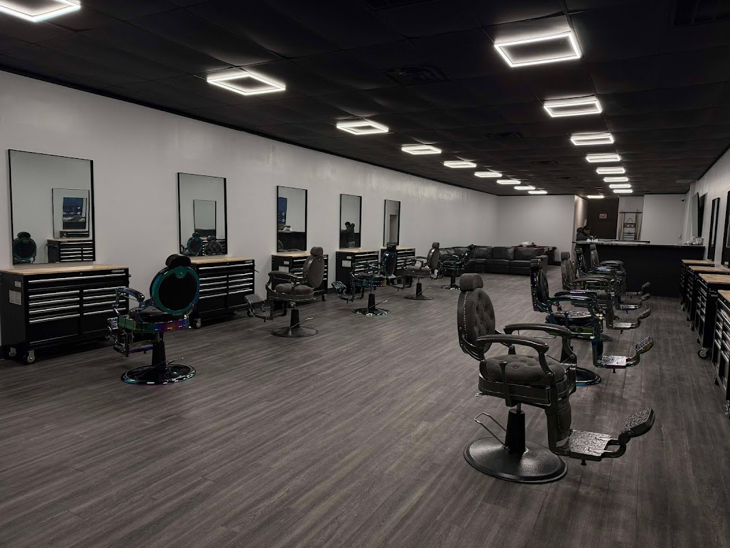 Barbershop work — classic scissor cut